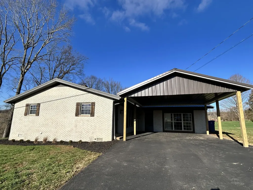 2252 Grundy Road Somerset KY 42501
