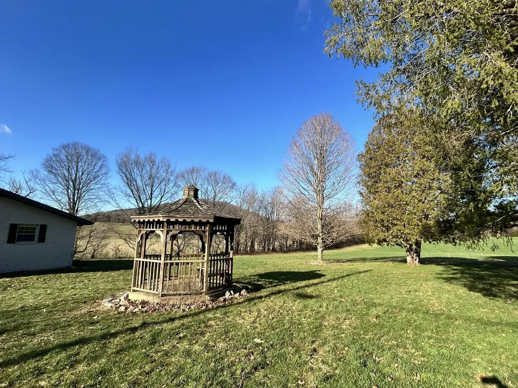2252 Grundy Road Somerset KY 42501