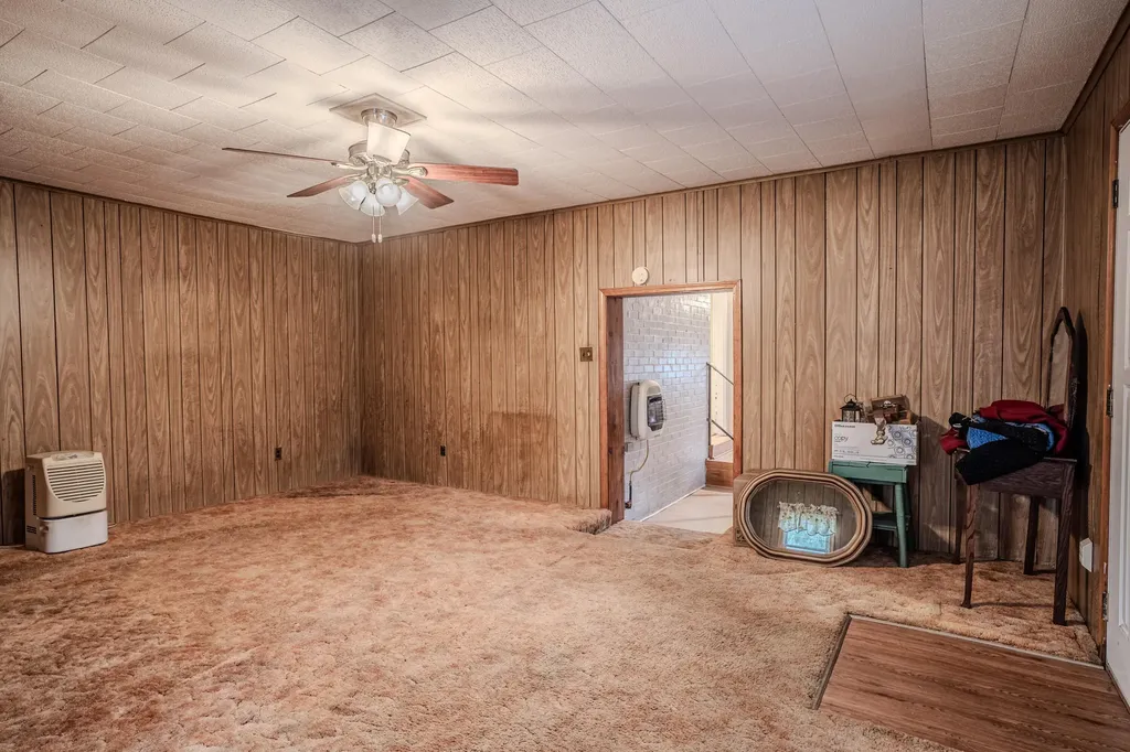 224 E Cross Street Midway KY 40347