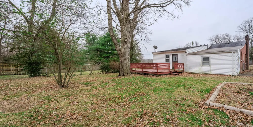 224 E Cross Street Midway KY 40347