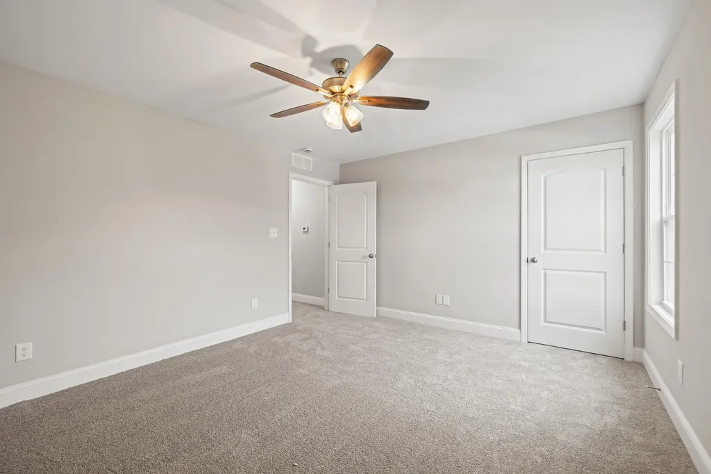 3020 Thorntree Lane Lawrenceburg KY 40342