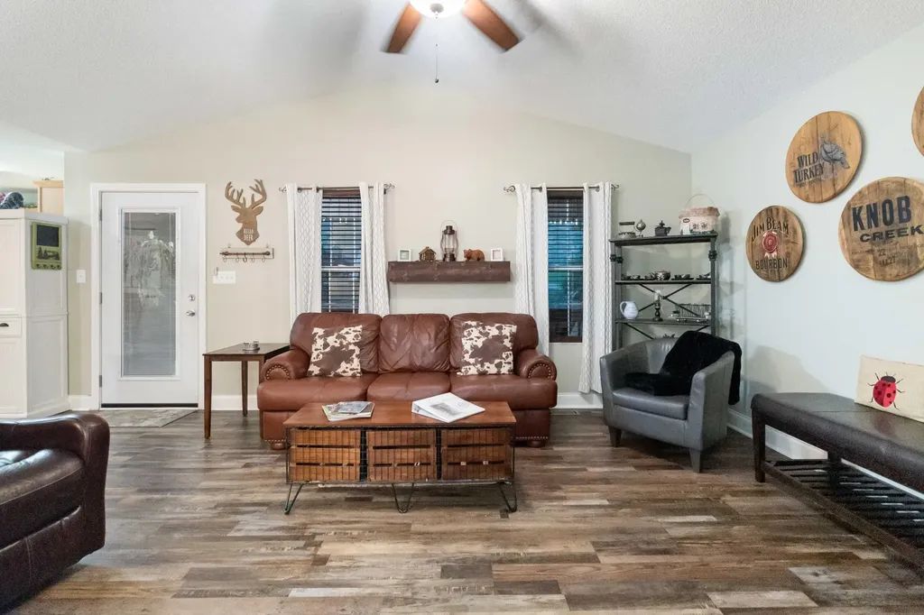 330 Enchanted Forest Way Burnside KY 42519