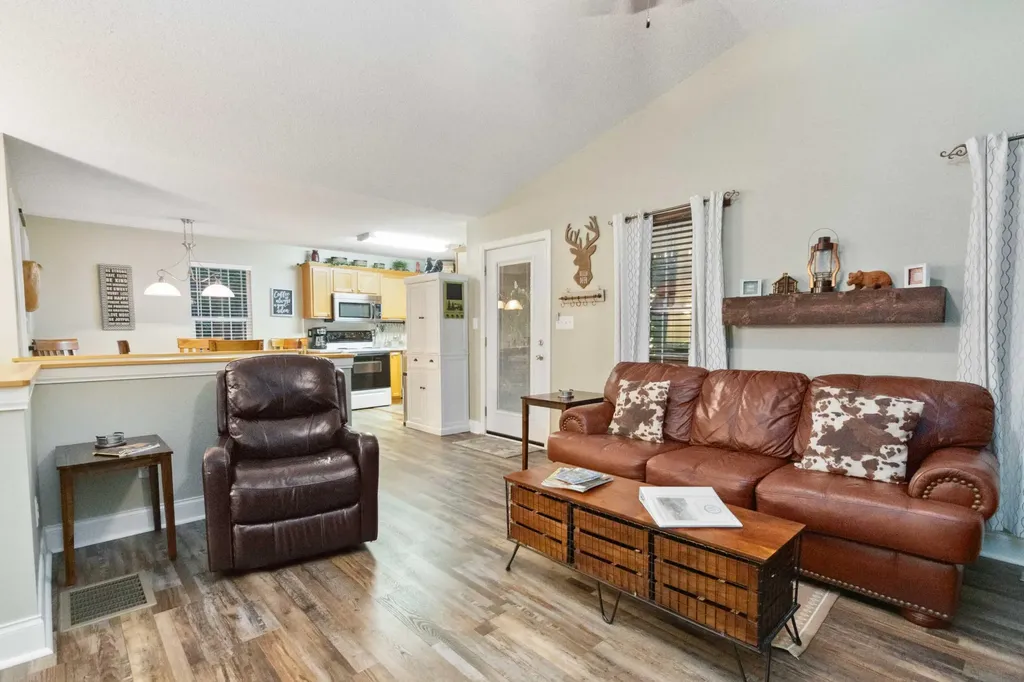 330 Enchanted Forest Way Burnside KY 42519