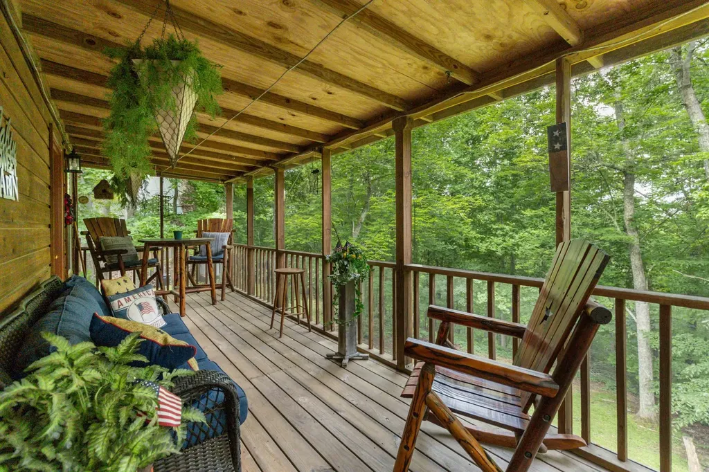 330 Enchanted Forest Way Burnside KY 42519