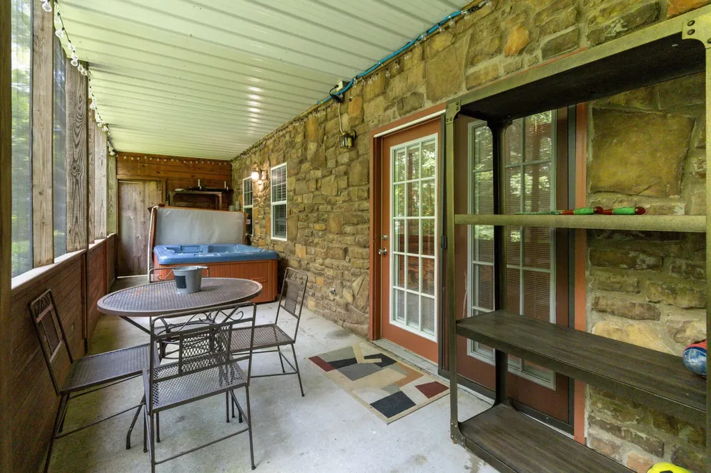 330 Enchanted Forest Way Burnside KY 42519