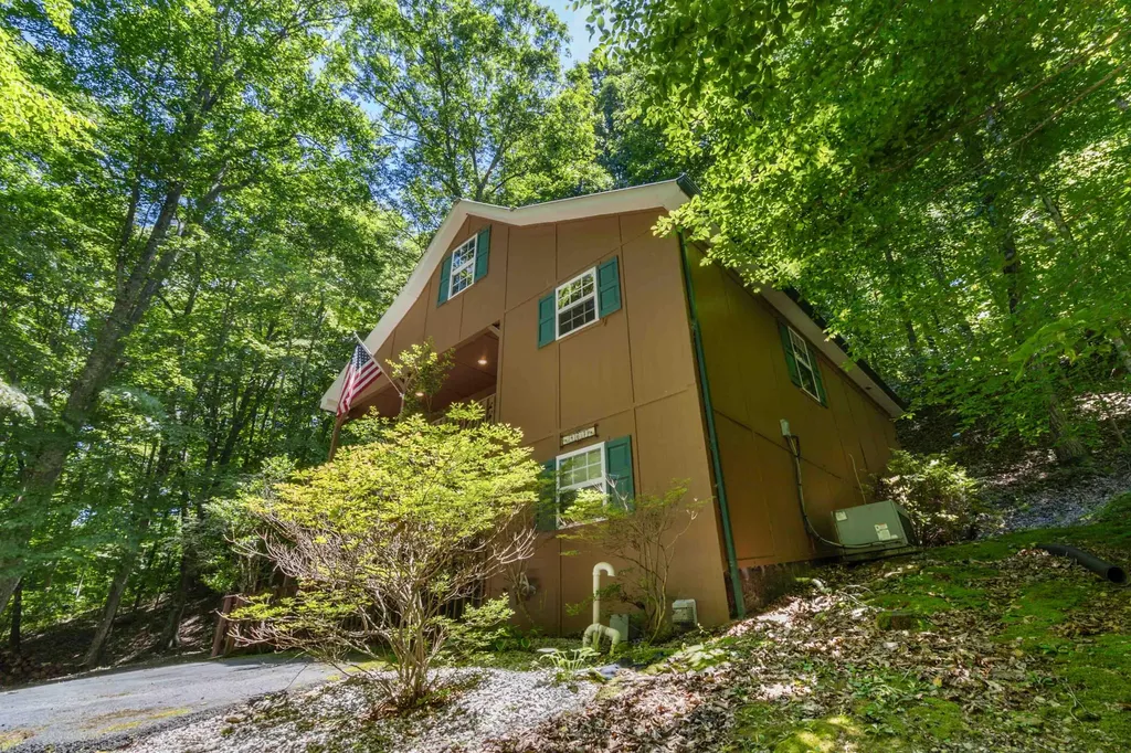 467 Harmony Lane Burnside KY 42519