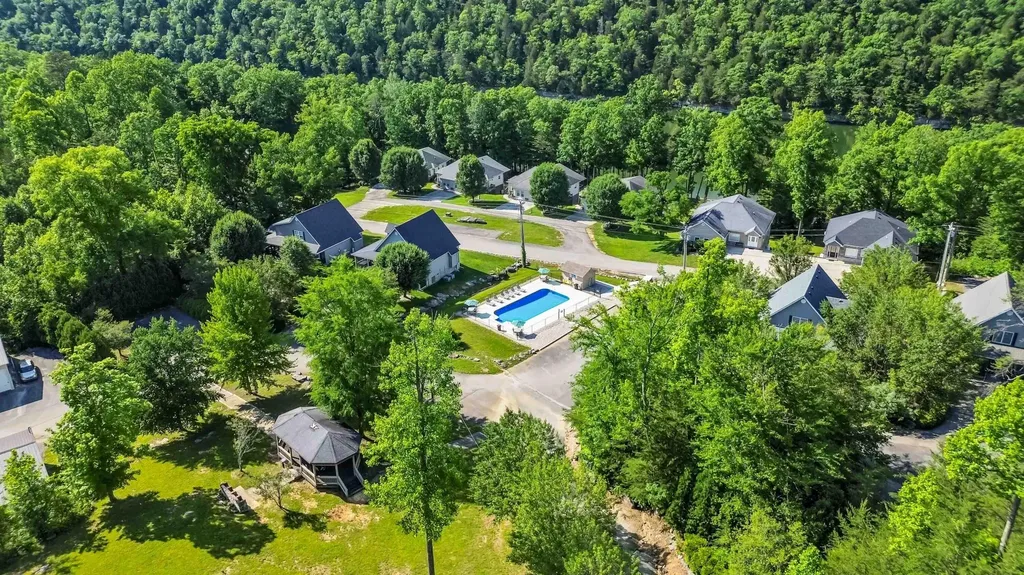 467 Harmony Lane Burnside KY 42519