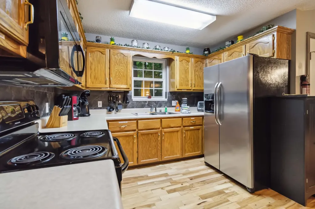 467 Harmony Lane Burnside KY 42519