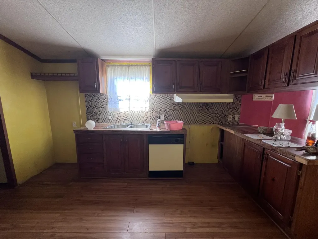 122 Blue Hollow Road Frakes KY 40940