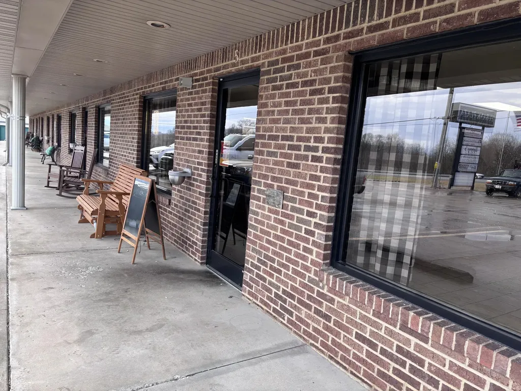 10275 N Highway 27 Eubank KY 42567
