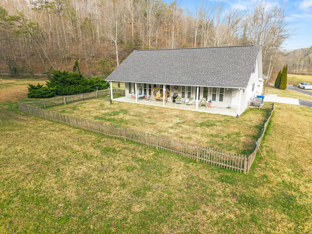 2581 Corder Flats Road Strunk KY 42649