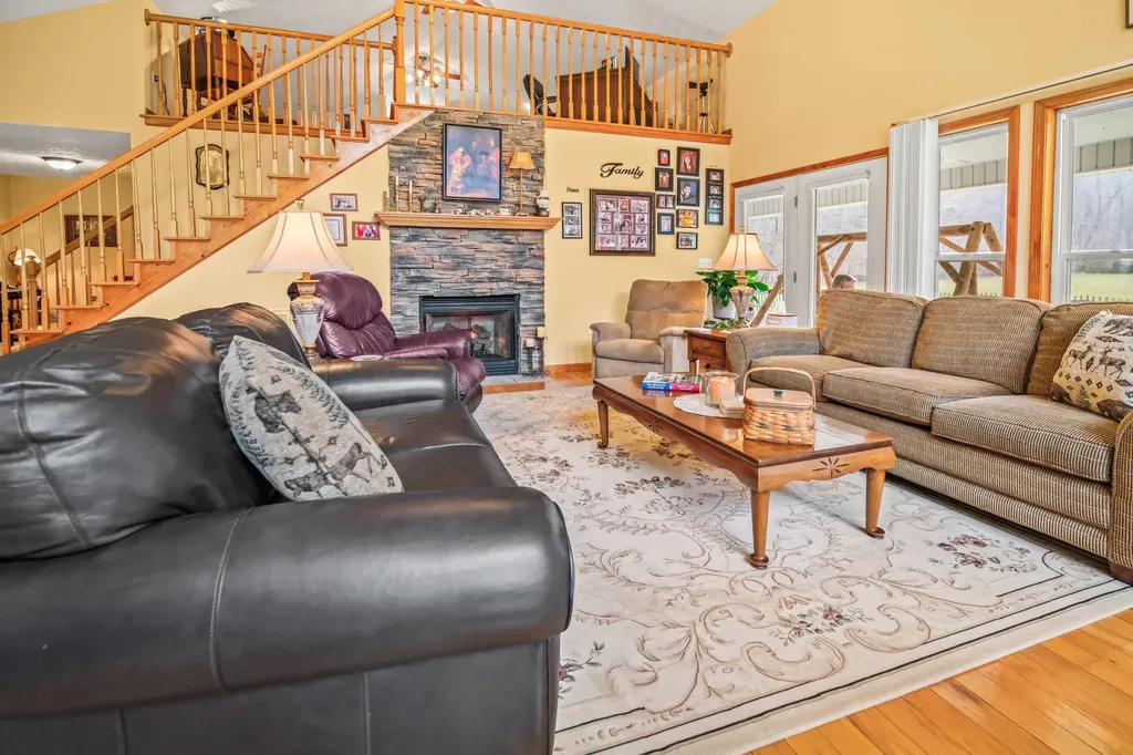 2581 Corder Flats Road Strunk KY 42649