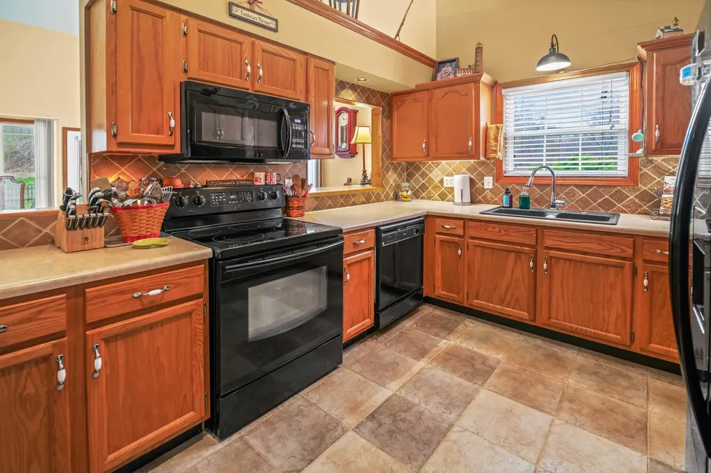 2581 Corder Flats Road Strunk KY 42649