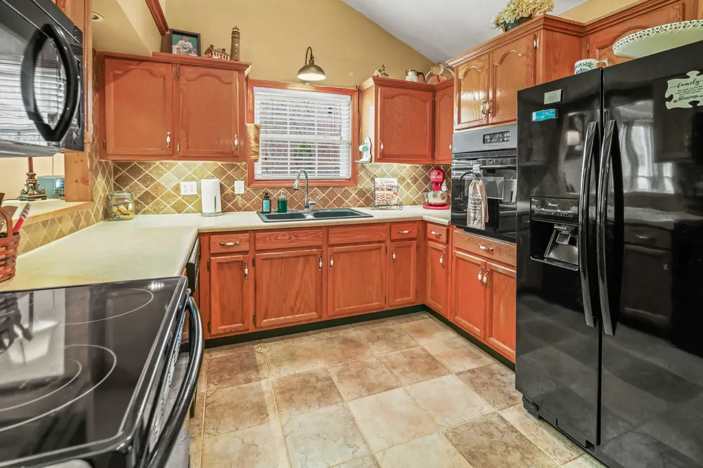 2581 Corder Flats Road Strunk KY 42649