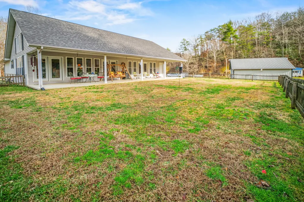 2581 Corder Flats Road Strunk KY 42649