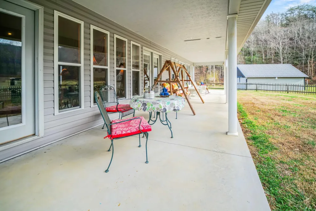 2581 Corder Flats Road Strunk KY 42649