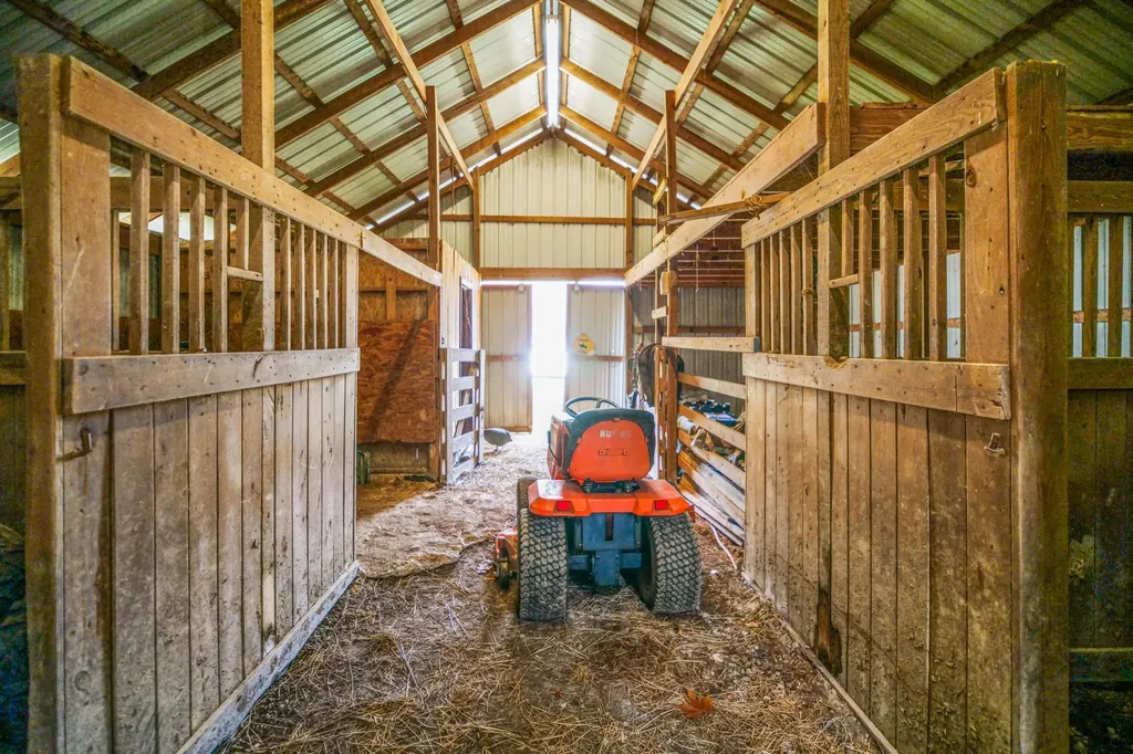 2581 Corder Flats Road Strunk KY 42649