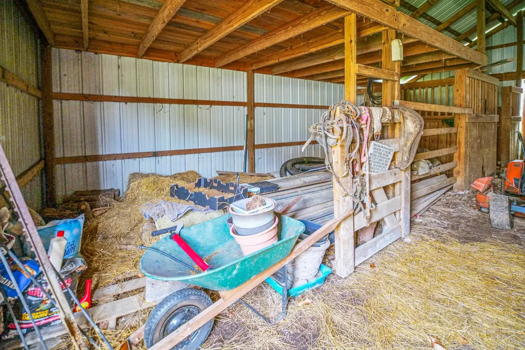 2581 Corder Flats Road Strunk KY 42649