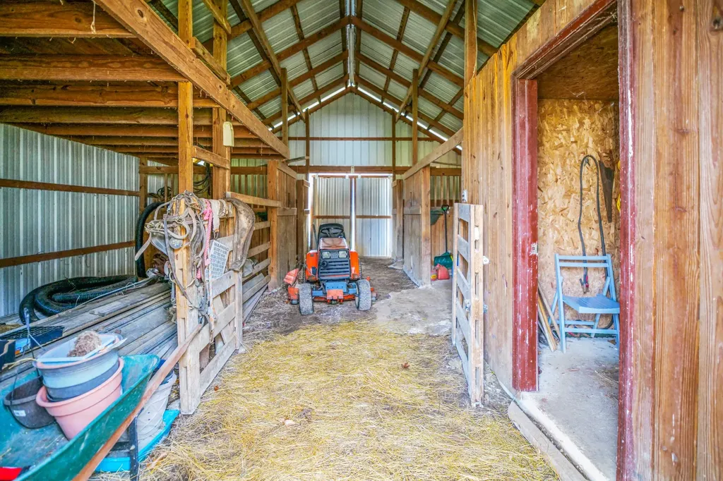 2581 Corder Flats Road Strunk KY 42649