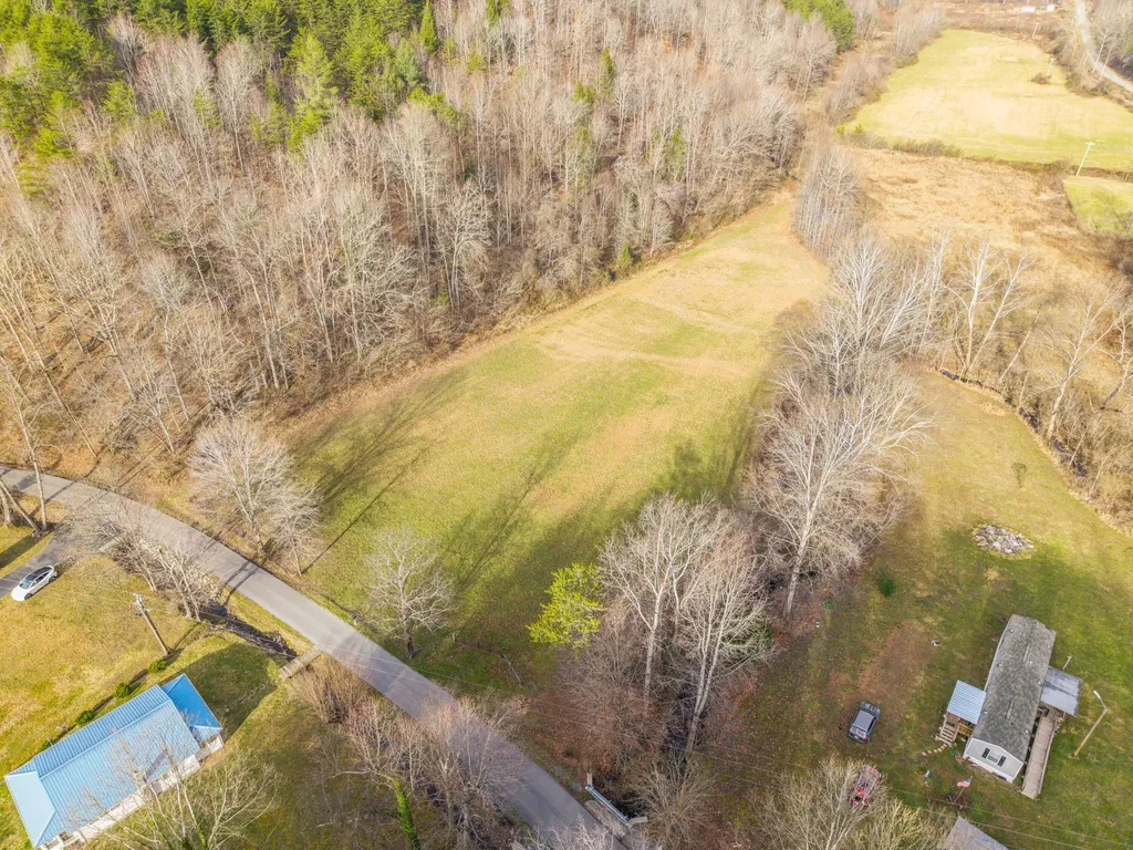 2581 Corder Flats Road Strunk KY 42649