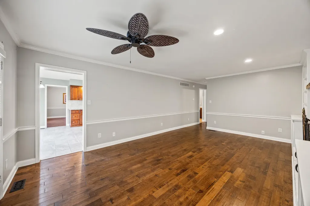 104 Lone Oak Drive Nicholasville KY 40356