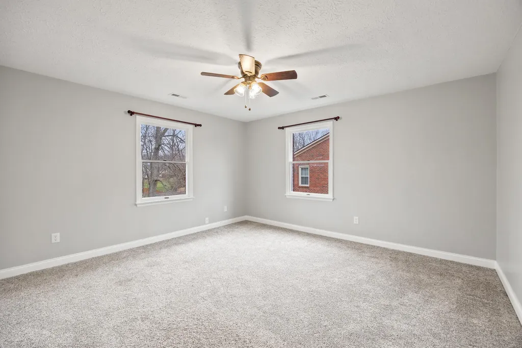 104 Lone Oak Drive Nicholasville KY 40356