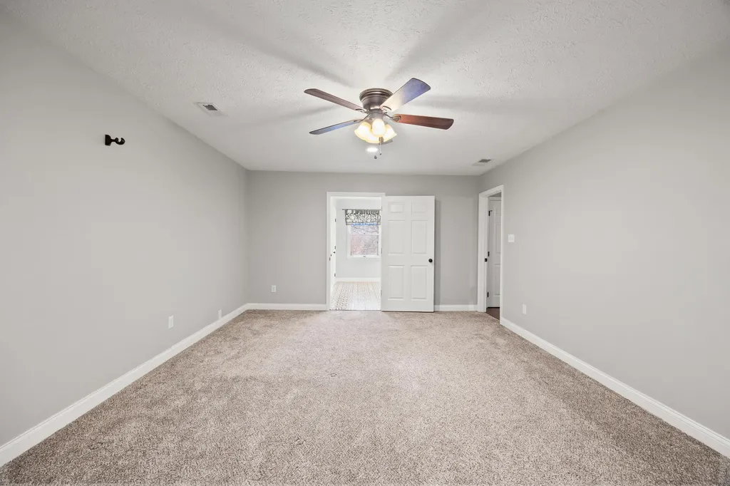 104 Lone Oak Drive Nicholasville KY 40356