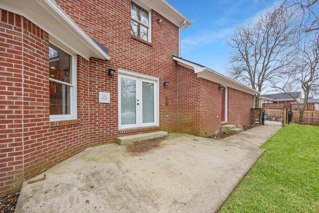 104 Lone Oak Drive Nicholasville KY 40356