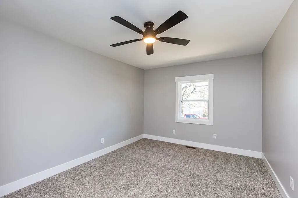 215 Harmon Street Paris KY 40361