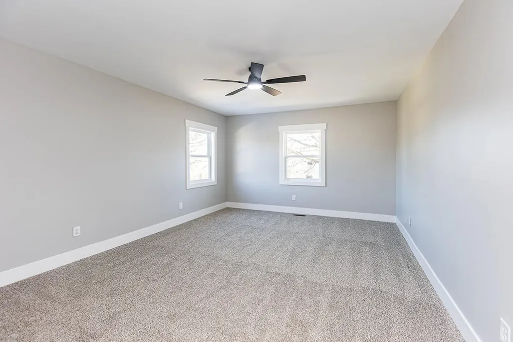 215 Harmon Street Paris KY 40361