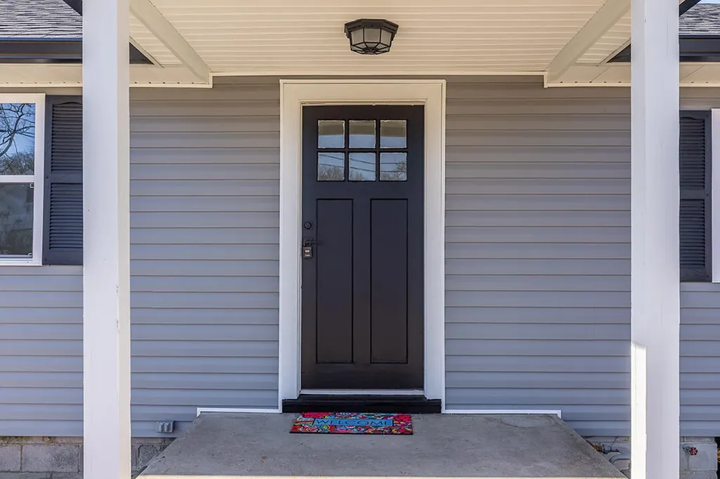 215 Harmon Street Paris KY 40361