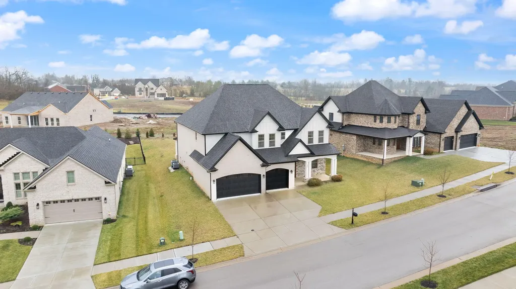 417 Weston Park Lexington KY 40515