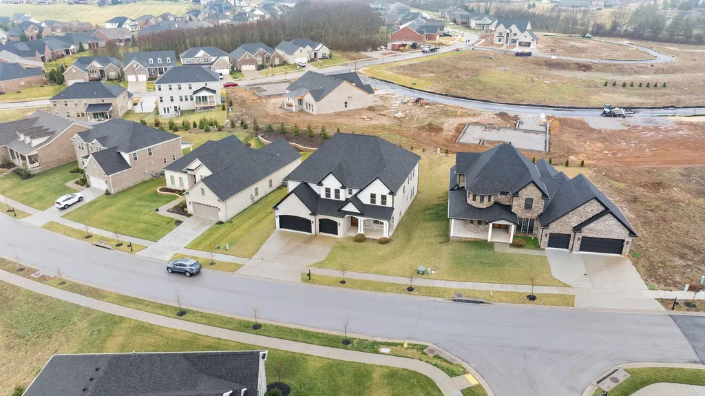 417 Weston Park Lexington KY 40515