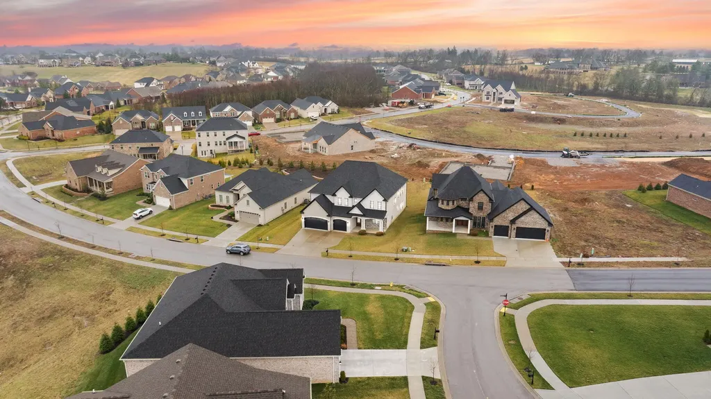 417 Weston Park Lexington KY 40515