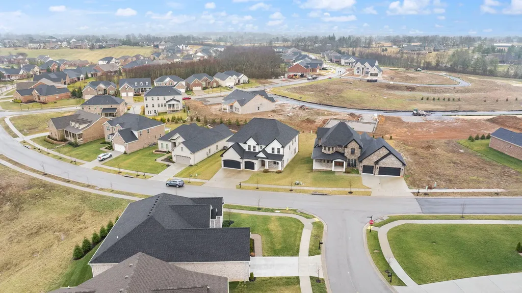 417 Weston Park Lexington KY 40515