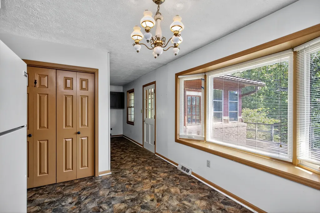 398 Pine Ridge Road Winchester KY 40391
