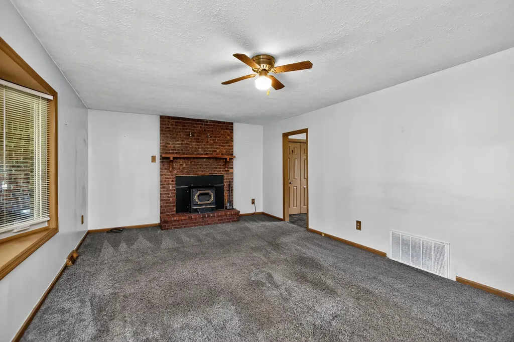398 Pine Ridge Road Winchester KY 40391