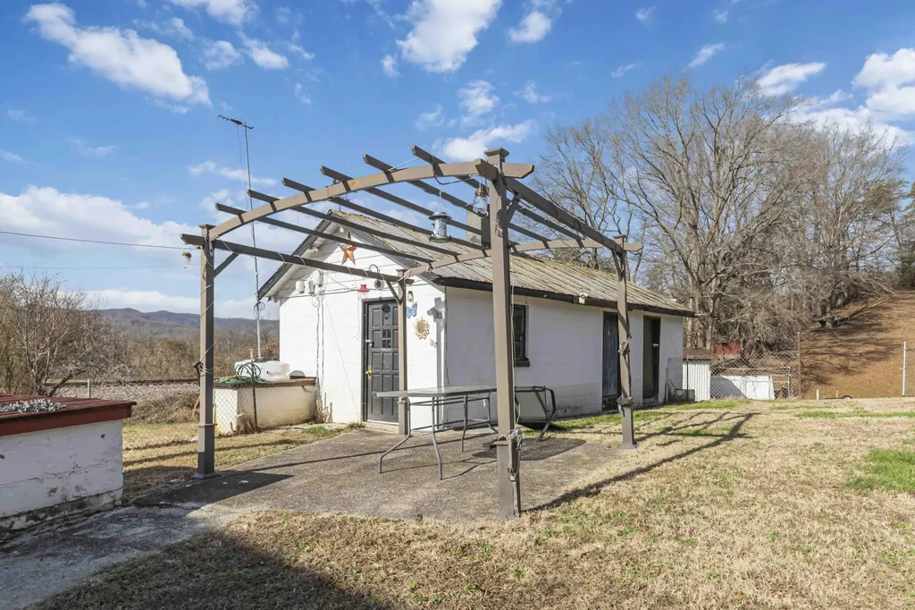3497 State Highway 1804 Williamsburg KY 40769