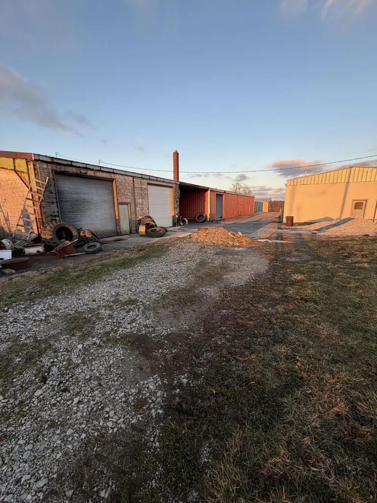 8646 Highway 421 South Mckee KY 40447