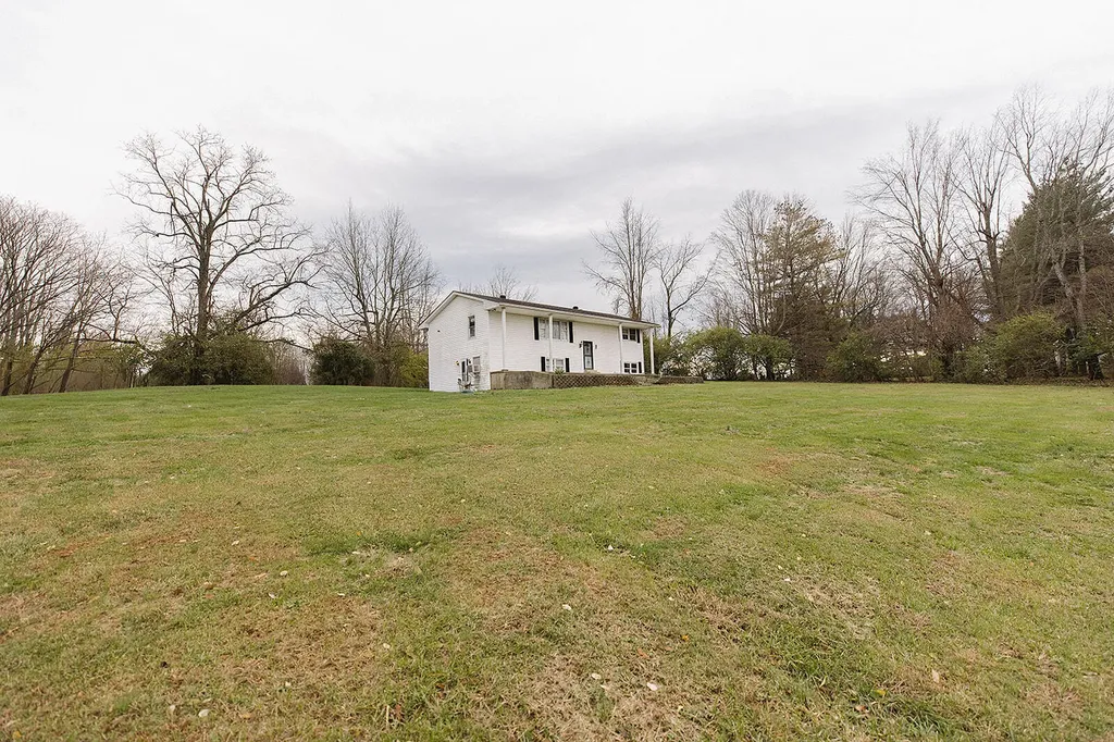311 Sunset Lane Nicholasville KY 40356