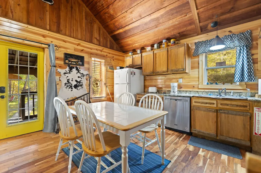 785 Cliffview Road Rogers KY 41365