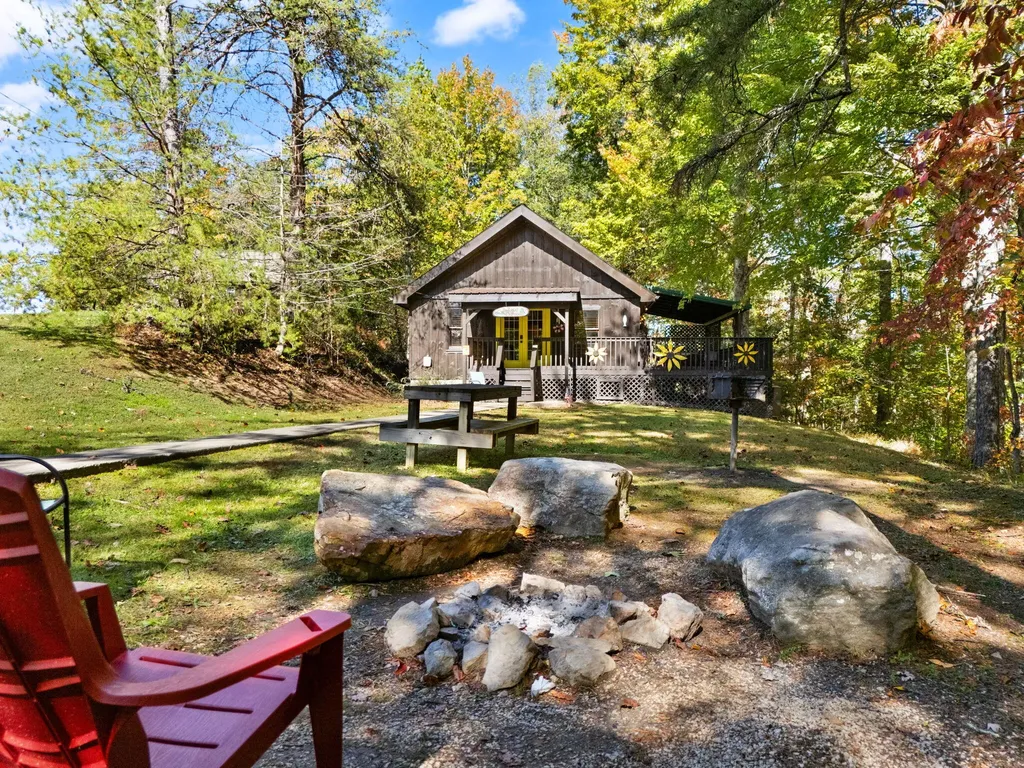 785 Cliffview Road Rogers KY 41365