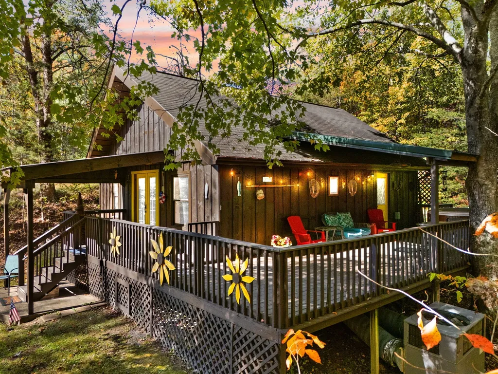 785 Cliffview Road Rogers KY 41365