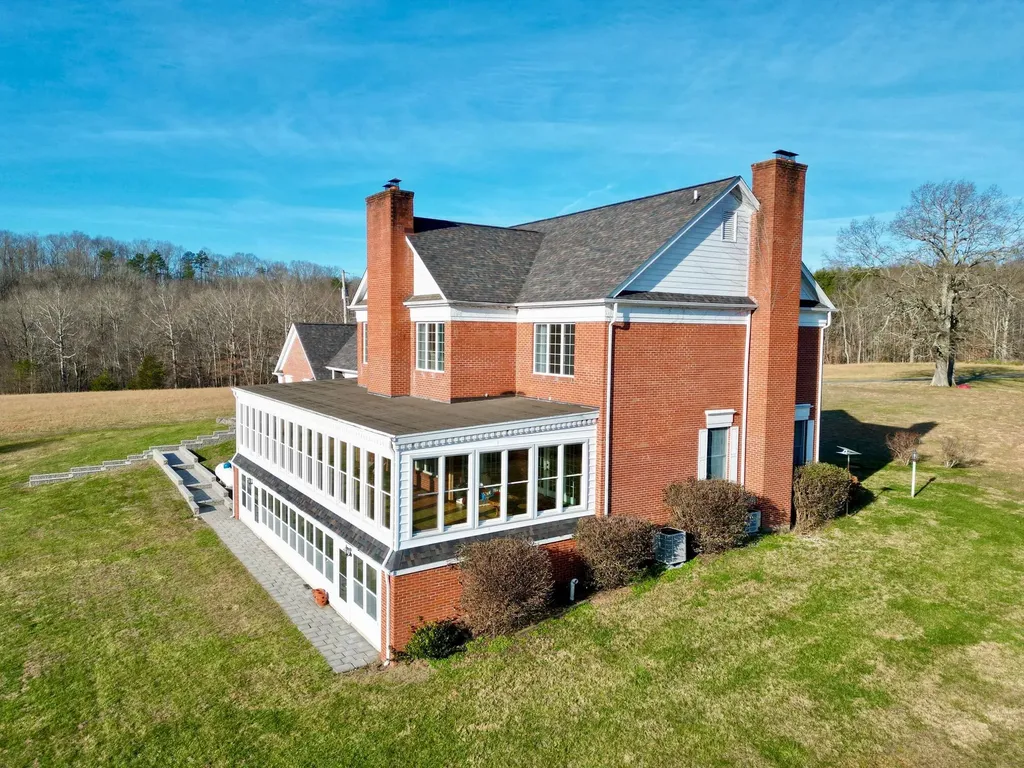 1235-A Long Branch Road Beattyville KY 41311