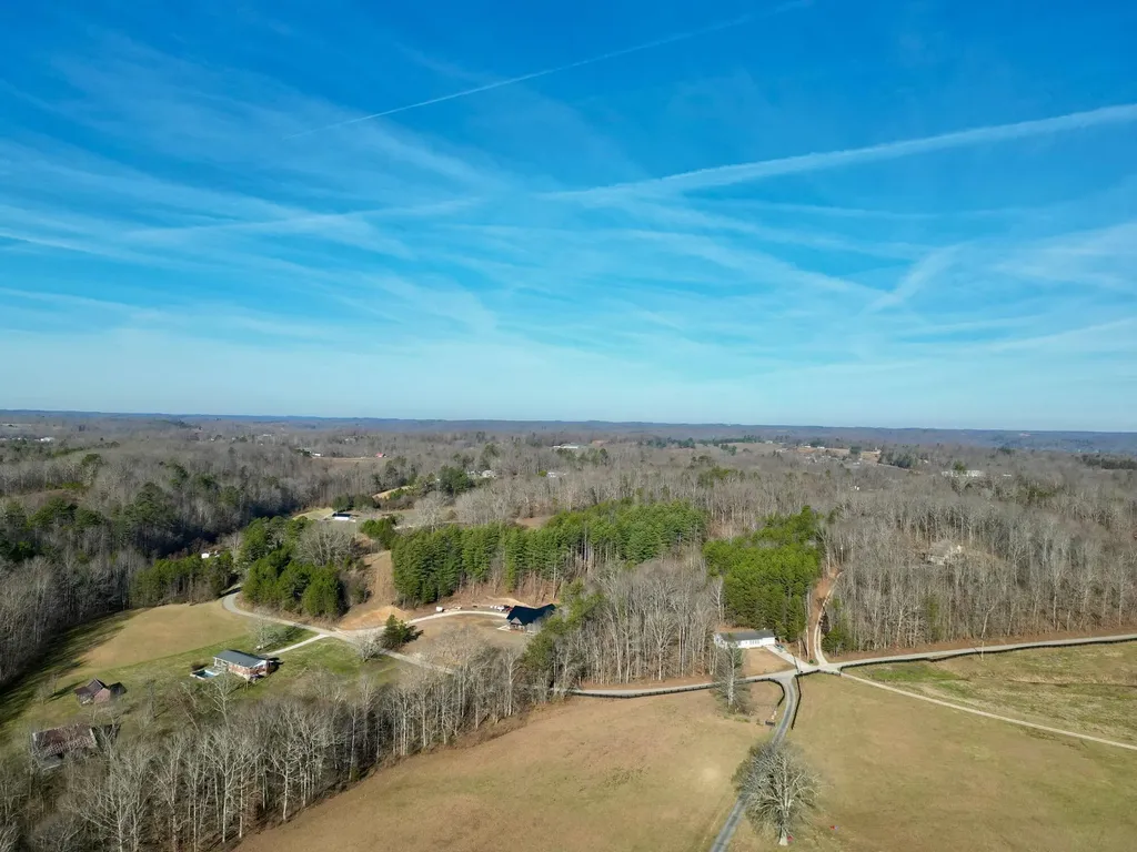 1235-A Long Branch Road Beattyville KY 41311