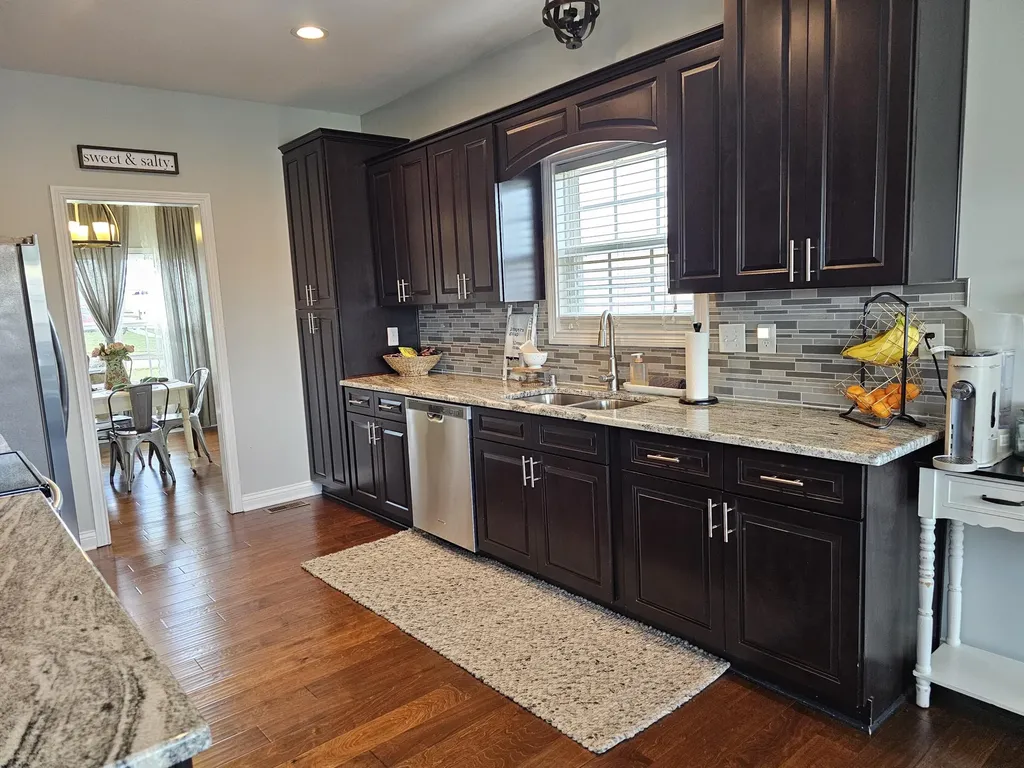 504 Shelburne Way Nicholasville KY 40356