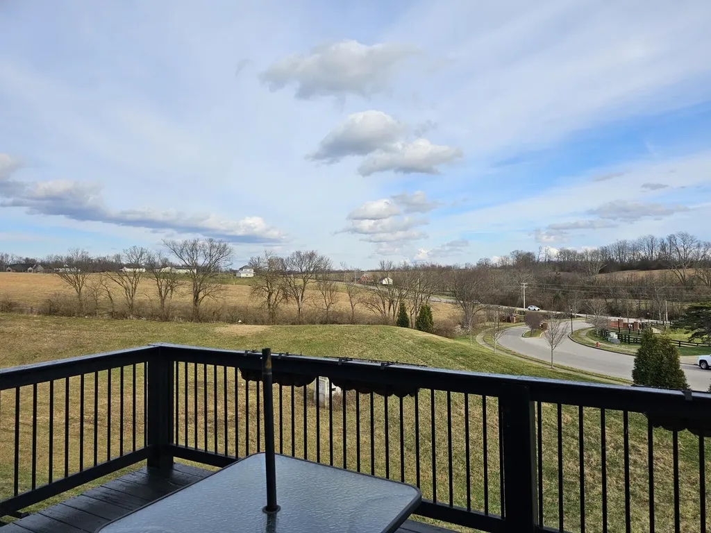 504 Shelburne Way Nicholasville KY 40356