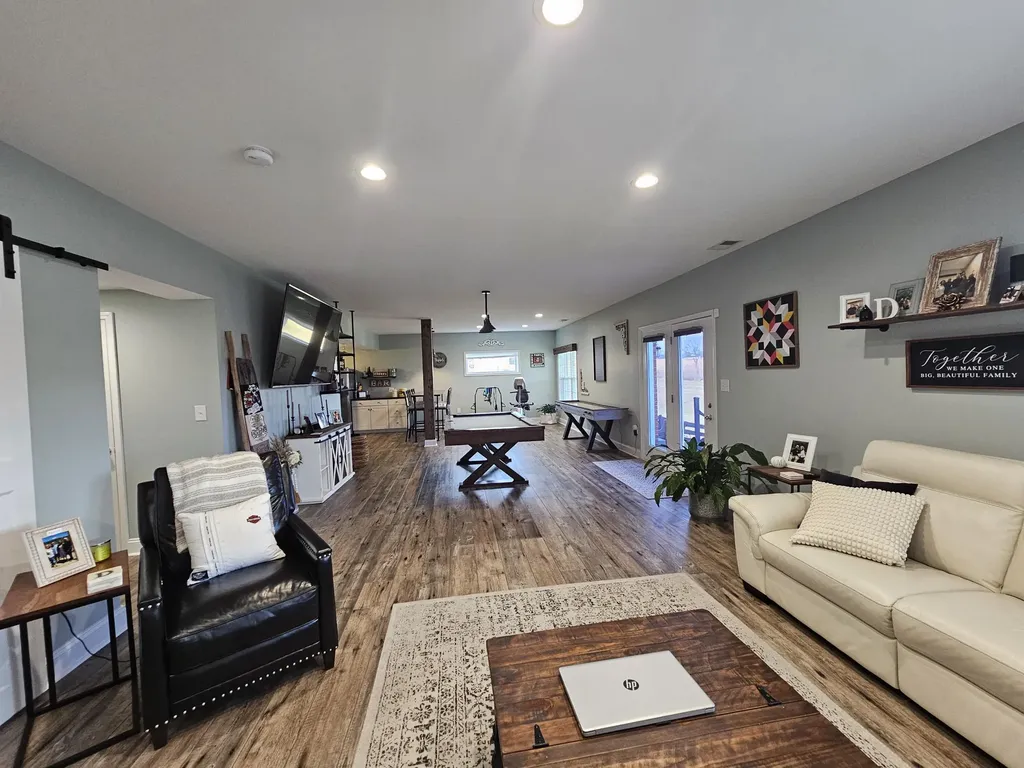 504 Shelburne Way Nicholasville KY 40356
