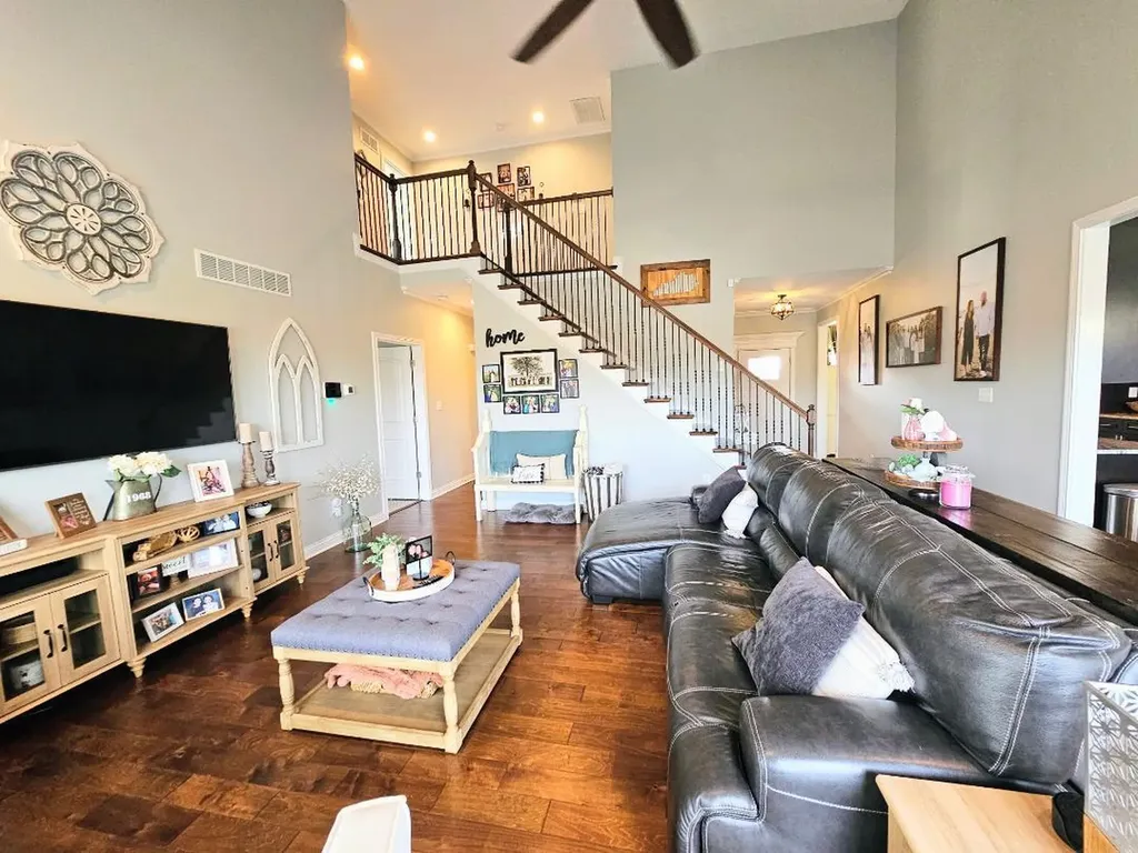 504 Shelburne Way Nicholasville KY 40356