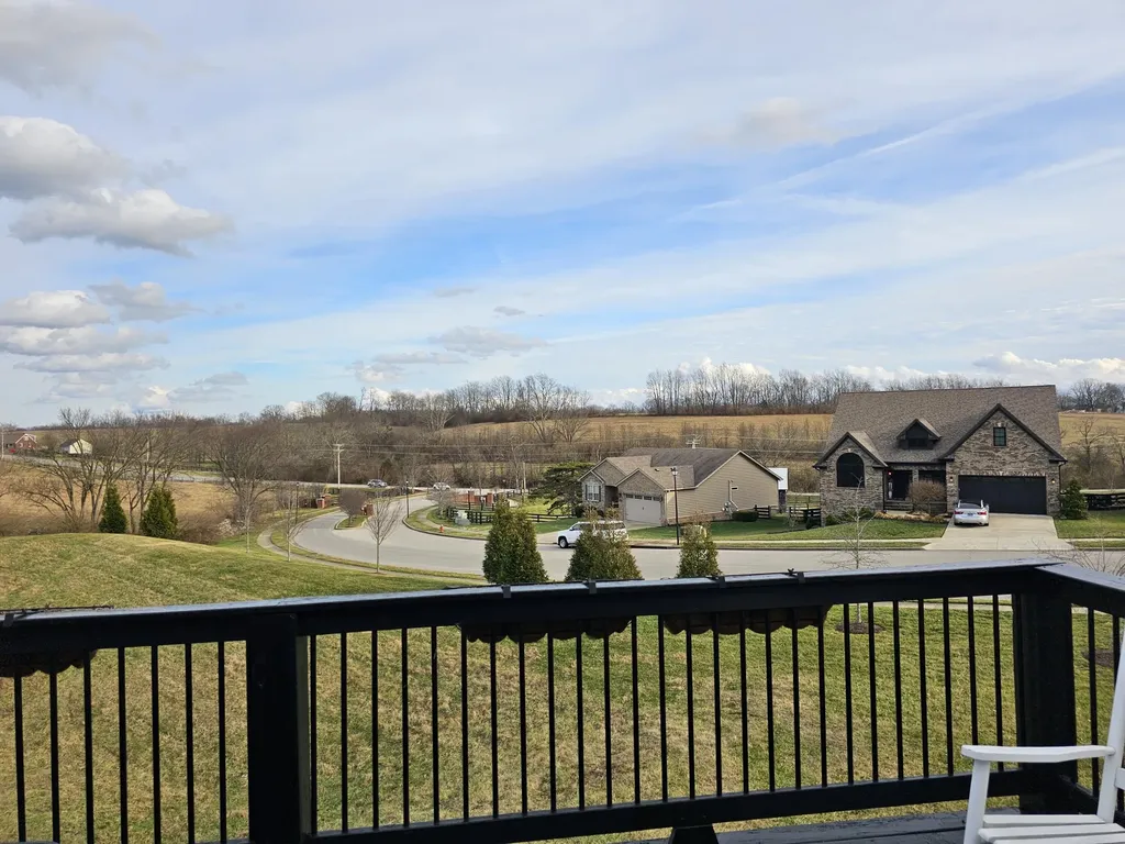 504 Shelburne Way Nicholasville KY 40356